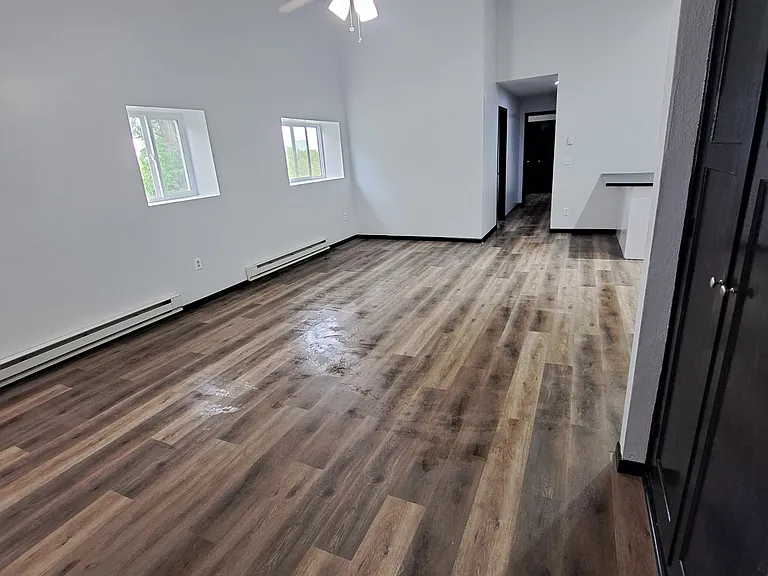 480 Park St E #1 — Photo 3