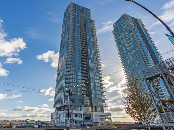 660 Quayside Dr #703, New Westminster, BC V3M 0P1