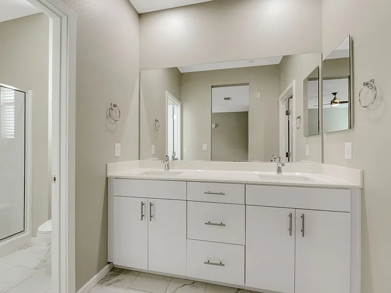 11302 Kraft Mountain Ave #103 — Photo 14