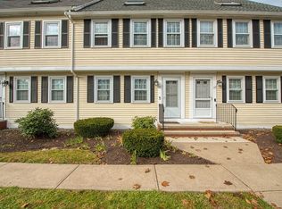 453 Turnpike St APT 22, South Easton, MA 02375