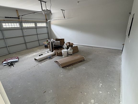 5th image of 416 Slugger St Lot 40