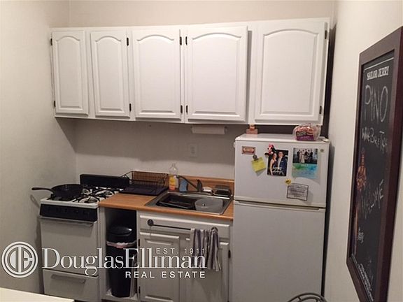 2nd image of 160 E 36th St APT C