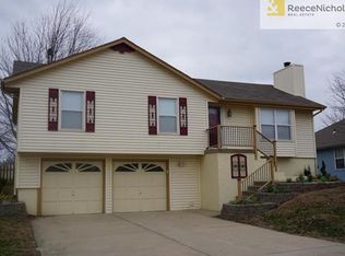 1112 NE Green St, Lees Summit, MO 64086