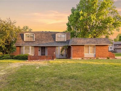 9714 Shepherds Dr, Kansas City, MO, 64131