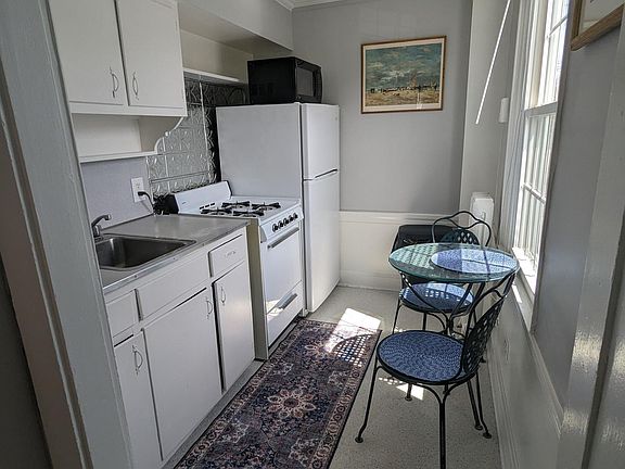 5th image of 32 Market St #7
