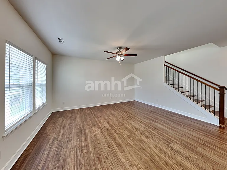 5063 Trailwater Dr — Photo 8