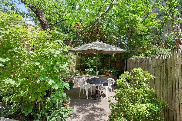 Sold by Real Direct | media 15
