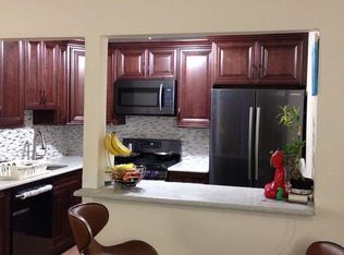 1206 Woodhaven Dr, Edison, NJ 08817