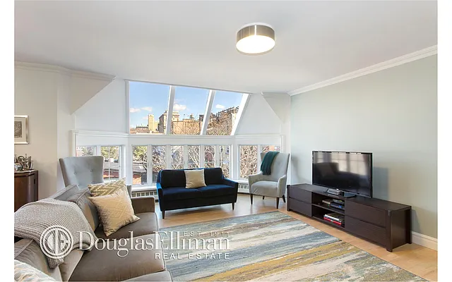 Sold by Douglas Elliman | media 23