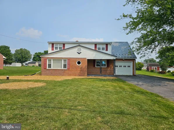 12270 Malissa Dr, Greencastle, PA 17225