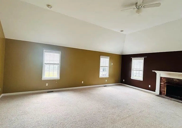 10 Jonathan Cir — Photo 21