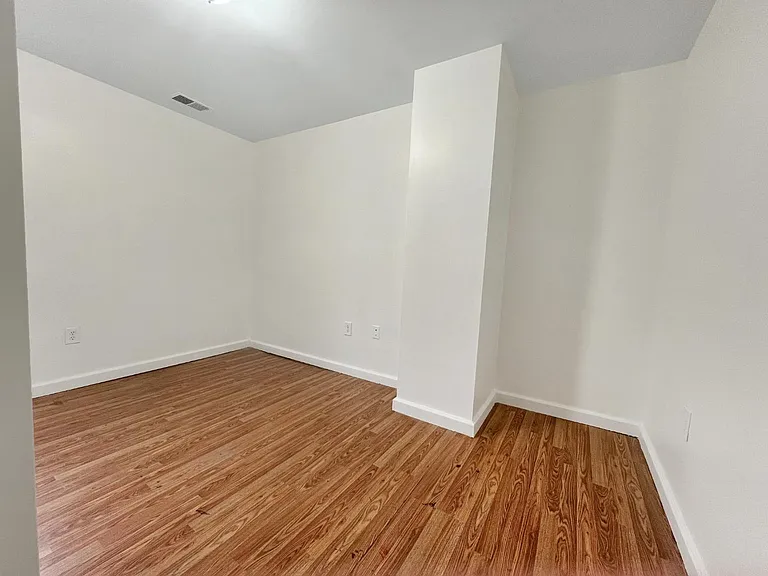 Unit Photo