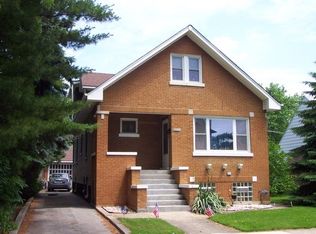 8042 44th St, Lyons, IL 60534