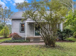 2906 Sharon Dr, Ann Arbor, MI 48108