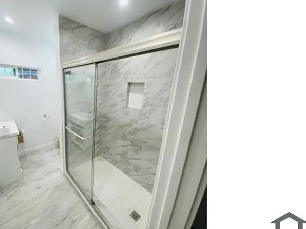 1446 E 20th St, Los Angeles, CA 90011