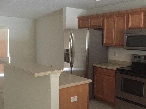 5th image of 8114 Silent Creek Dr