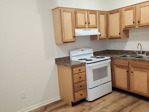 2nd image of 4501 Cape Henry Ave APT 1