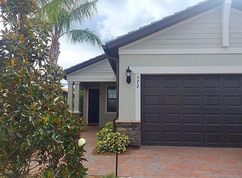 2nd image of 572 SE Monet Dr