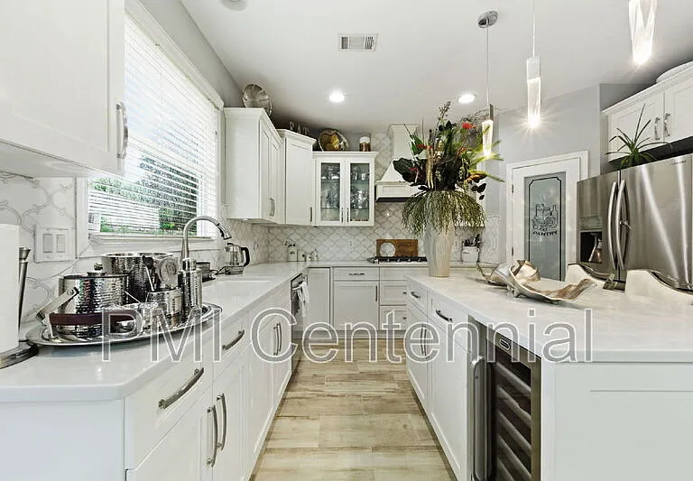 1816 Jameson Cir NE — Photo 17