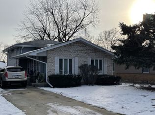 4121 Williams St, Downers Grove, IL 60515