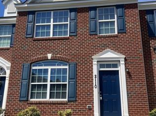 2110 Rocky Falls Ln, Gastonia, NC 28054