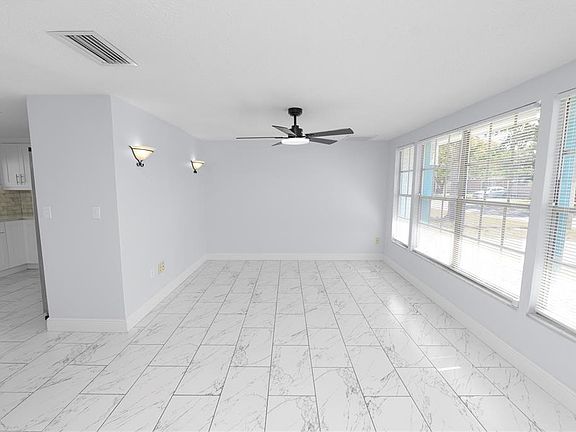 4th image of 4037 Grayton Dr