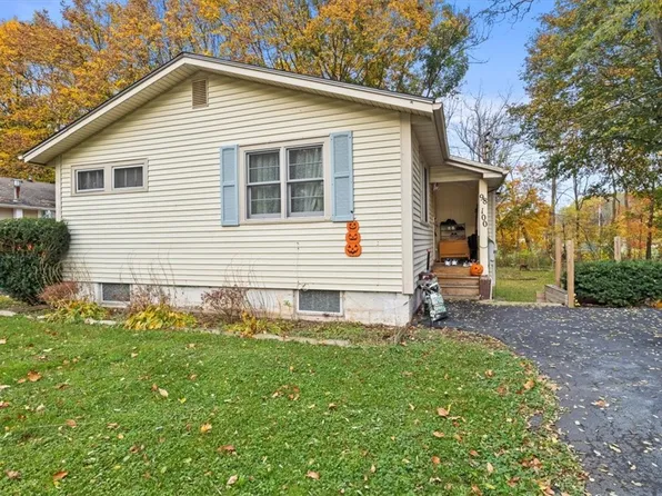 98-100 South St, Pittsford, NY 14534