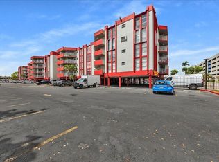 1750 W 46th St APT 433, Hialeah, FL 33012