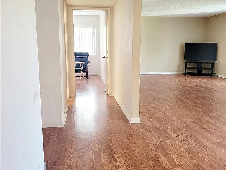 5515 Paseo Del Lago W #2A — Photo 4