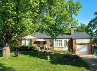 415 Cannonbury Dr, Saint Louis, MO