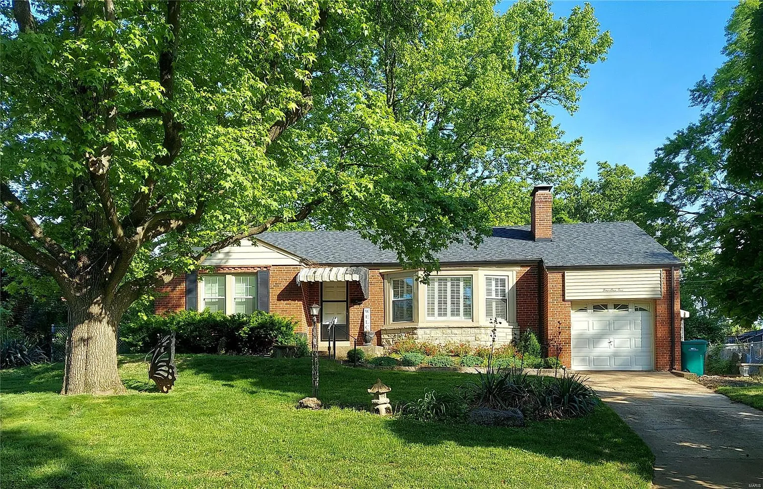 415 Cannonbury Dr photo 1