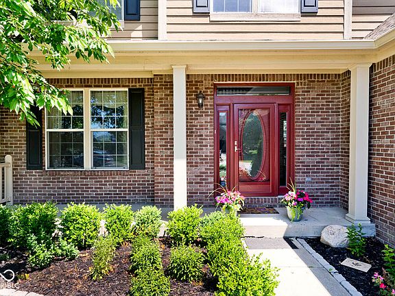 2nd image of 1002 Statesman Dr