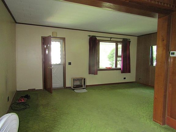 2nd image of 375 Bank St
