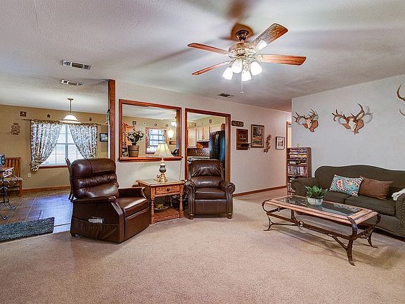 Main House: Living Room