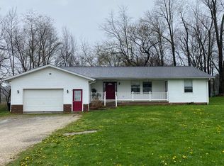 11 Monroe St, Sherrodsville, OH 44675