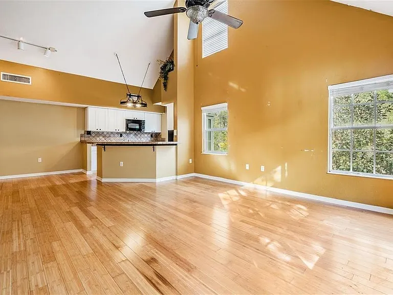 9156 Lake Chase Island Way #9156 — Photo 17
