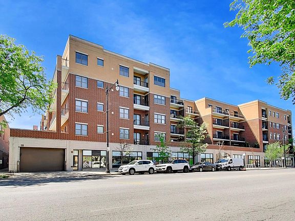 2nd image of 3125 W Fullerton Ave APT 219