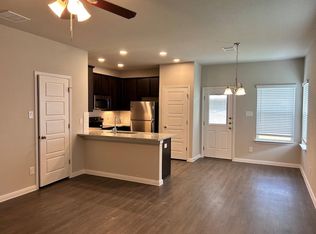 3412 Lindsay Ln, Seguin, TX 78155