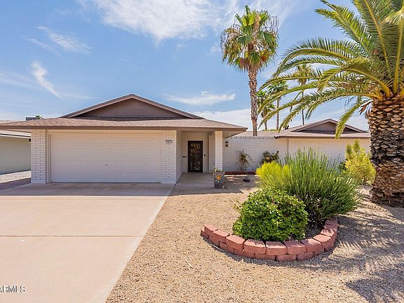 3rd image of 10912 W TROPICANA Circle