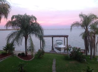 2 Tiki Cir, Tiki Island, TX 77554