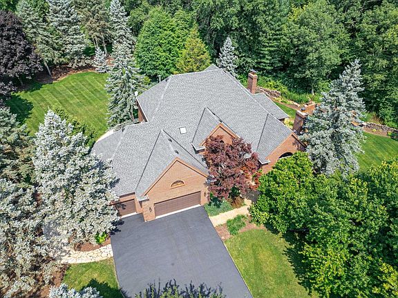 3rd image of 11734 Glen Eagles Ln