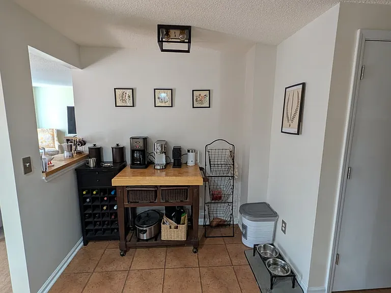 408 Robin Rd #1 — Photo 18
