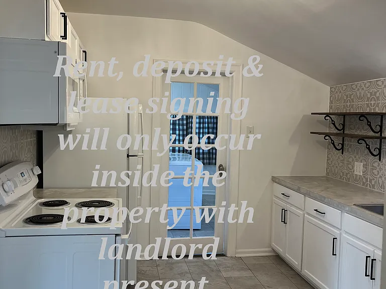 1102 E Liberty Ave — Photo 5