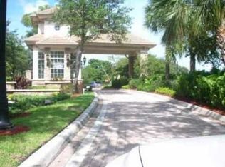 10781 Pine Lodge Trl, Davie, FL 33328