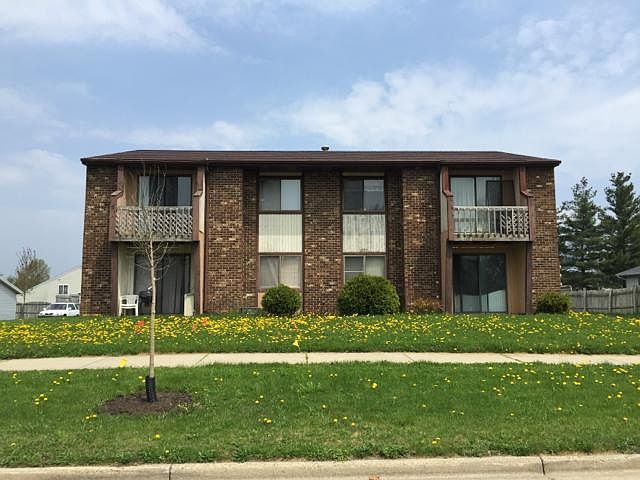 1st image of 1153 Country Ln APT 4