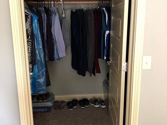 Walk-in closet