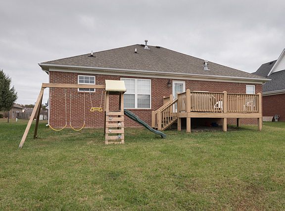 3rd image of 342 Bentwood Dr