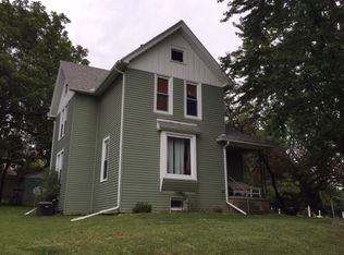 402 W Colden St, Polo, IL 61064