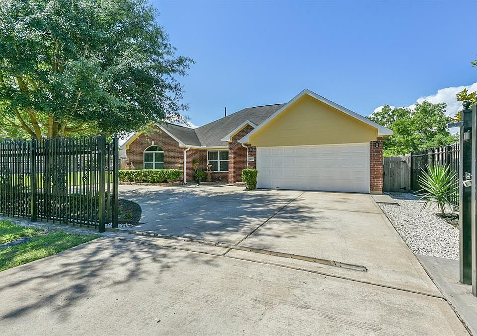 1st image of 6406 Brent Dr