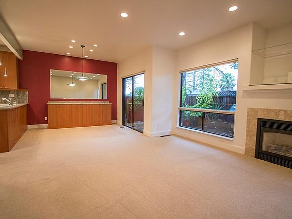 2nd image of 3055 Arlington Dr
